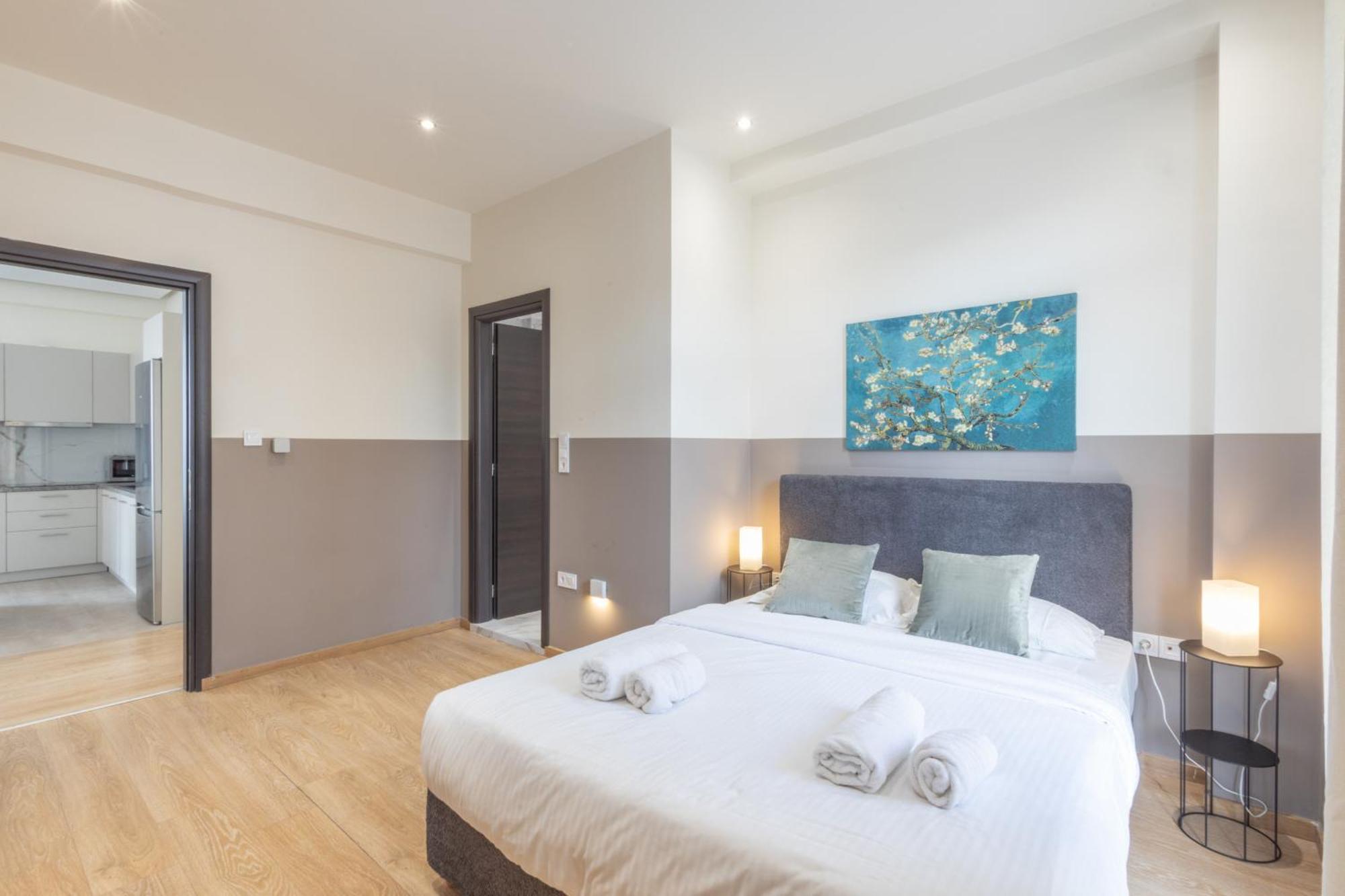 Luxurious 3-Bedroom Seaside Retreat Fully Renovated In 2025 雅典 外观 照片