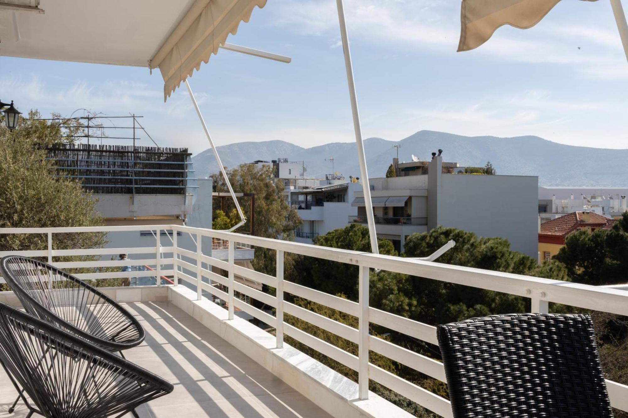 Luxurious 3-Bedroom Seaside Retreat Fully Renovated In 2025 雅典 外观 照片