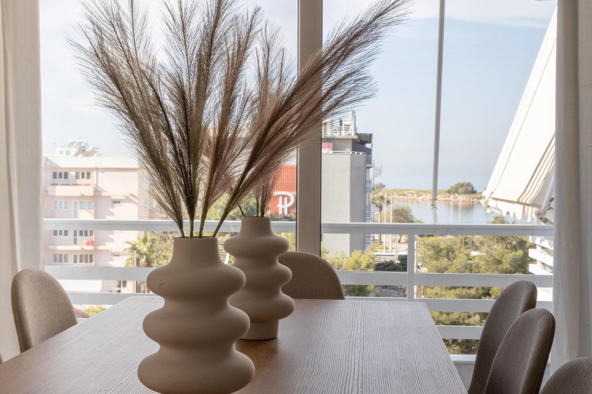 Luxurious 3-Bedroom Seaside Retreat Fully Renovated In 2025 雅典 外观 照片